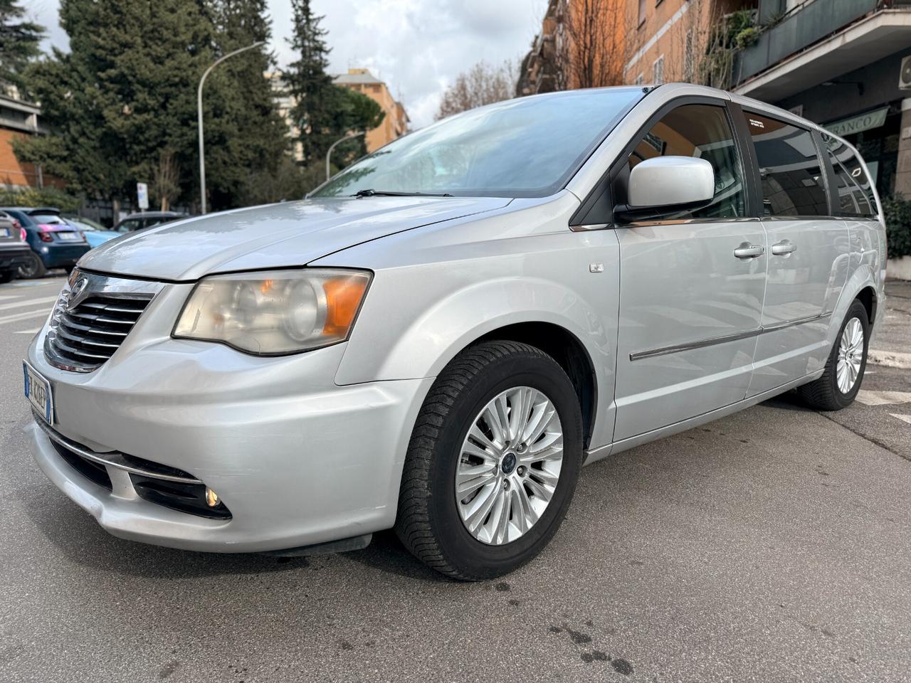 Lancia Voyager 2.8d 163cv Automatica 7 Posti