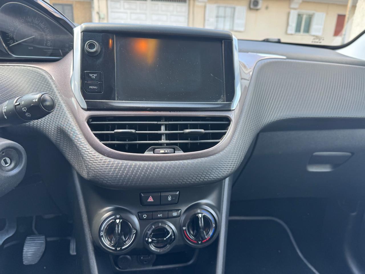 Peugeot 2008 1.6 DIESEL 92CV 2013