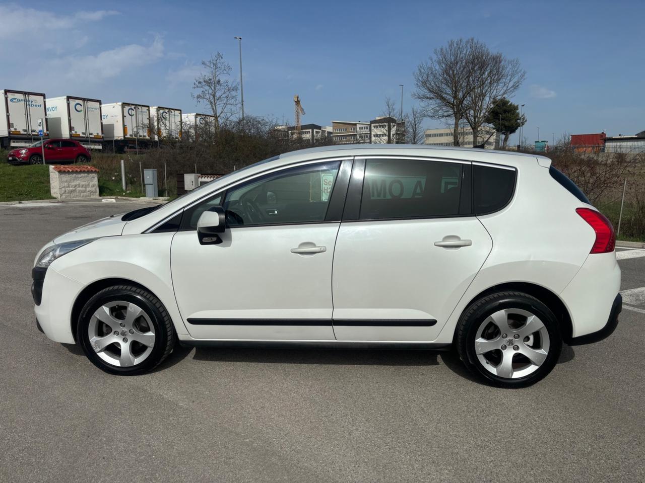 Peugeot 3008 2.0 HDi 150CV Active