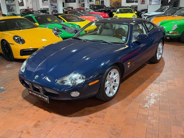 JAGUAR XK8 4.0 Coupé Pelle beige tagliandi