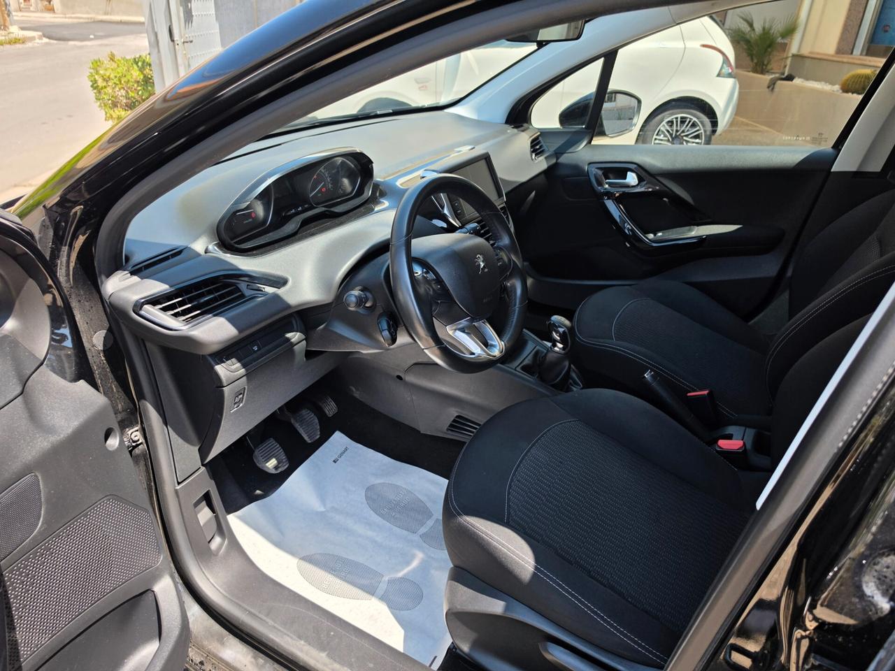 Peugeot 208 PureTech 82 Stop&Start 5 porte Allure