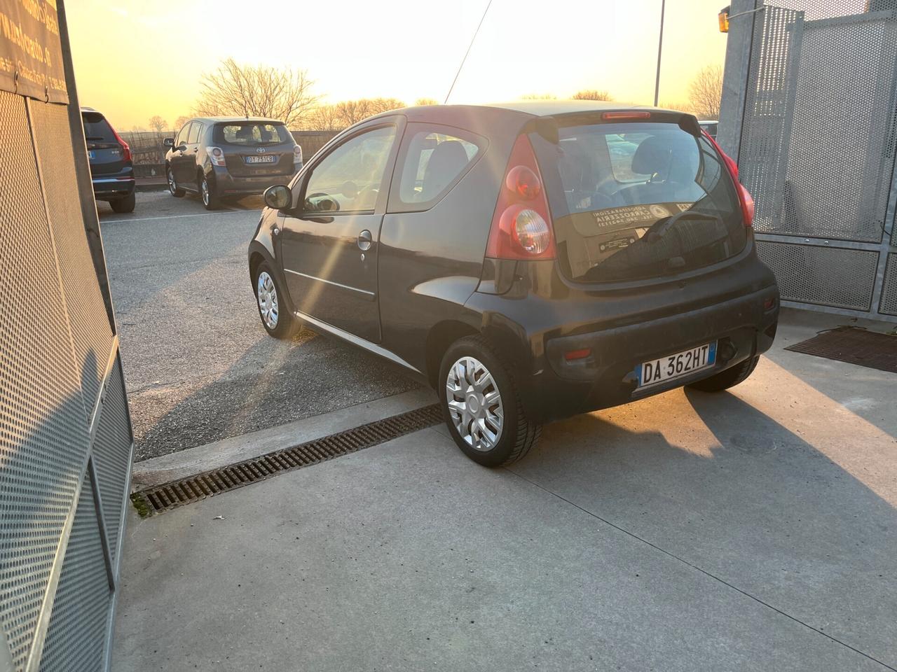 Peugeot 107 1.0 68CV 3p. Plaisir 2Tronic AUTOMATICA, NO CLIMA