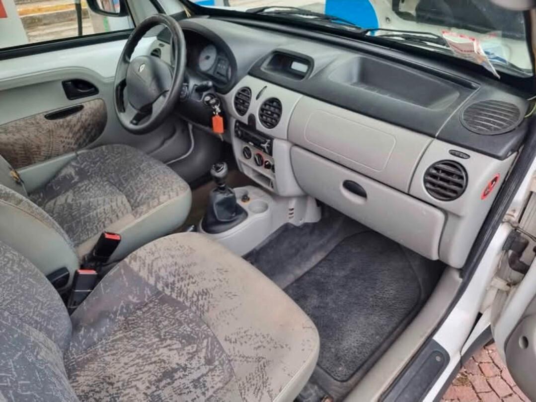 Renault Kangoo 1.9 dCi 4x4 Con 273.000km