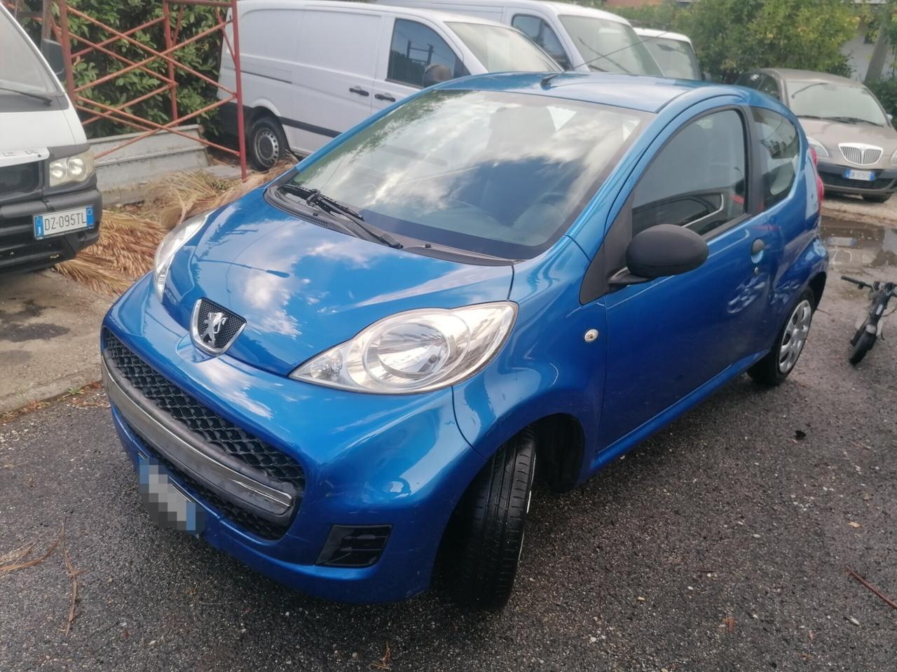 Peugeot 107 1.0 68CV 3p. Plaisir