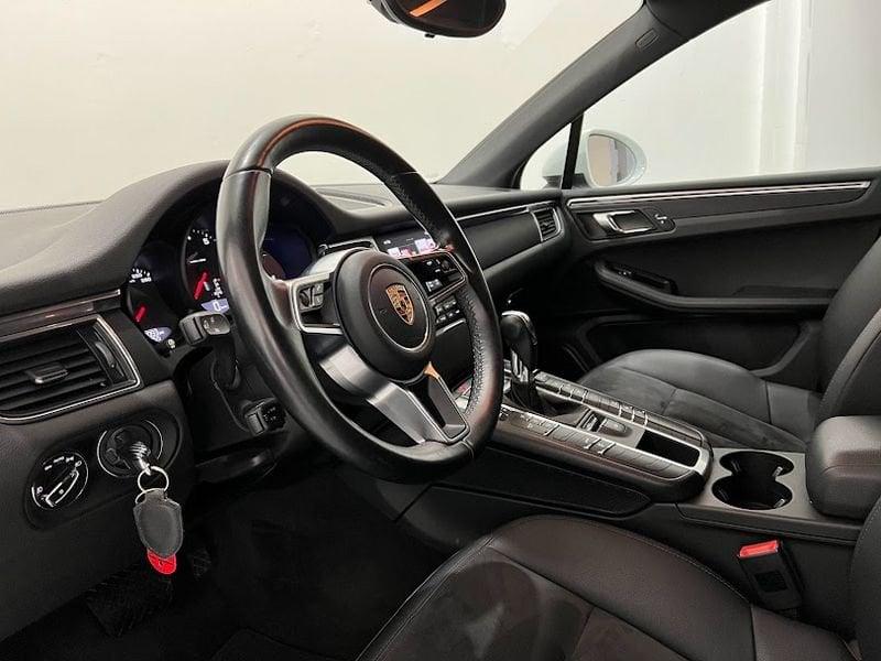 Porsche Macan 2.0 252cv