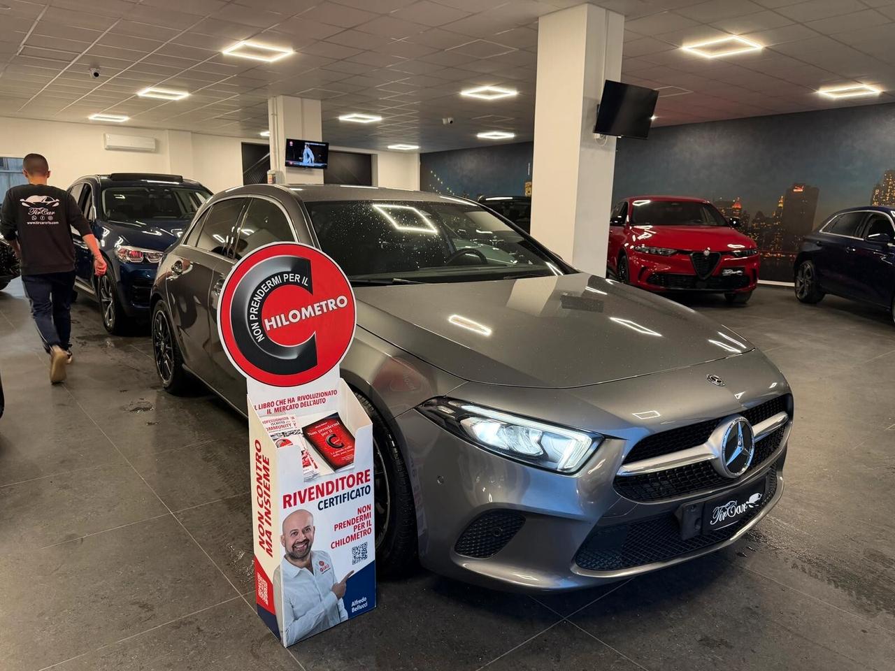 MERCEDES BENZ CLASSE A 180D SPORT 1.5 116CV PELLE NAVI CAM ANNO 2019