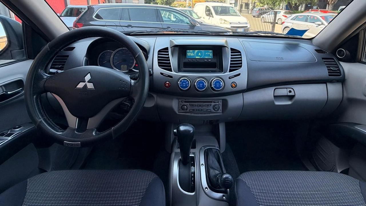 Mitsubishi L200 2.5 DI-D/178CV 4X4 DC Intense Plus