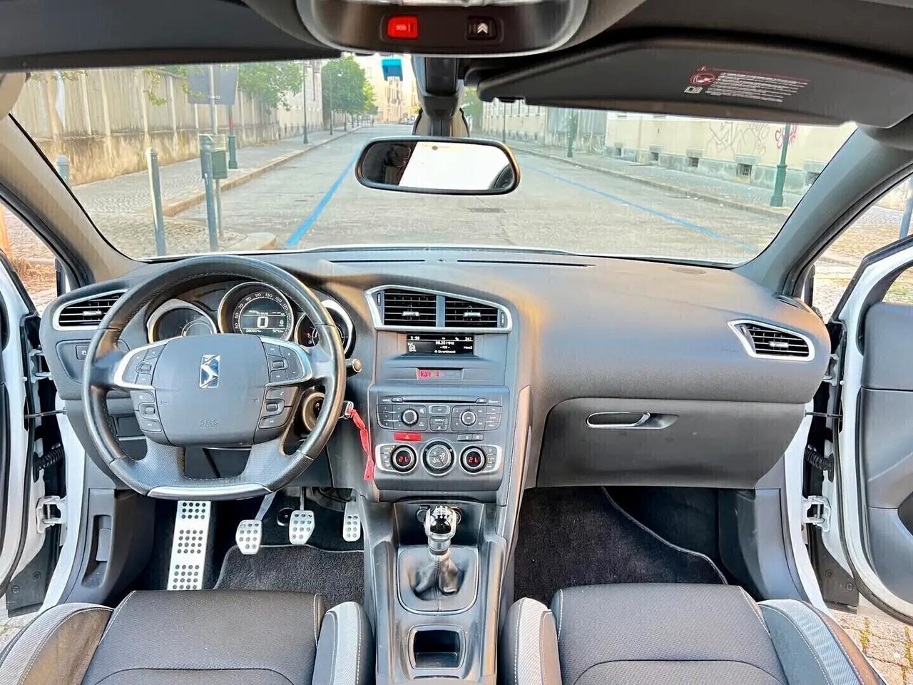 DS Automobiles DS 4 1.6 VTi Benz 120cv So Chic
