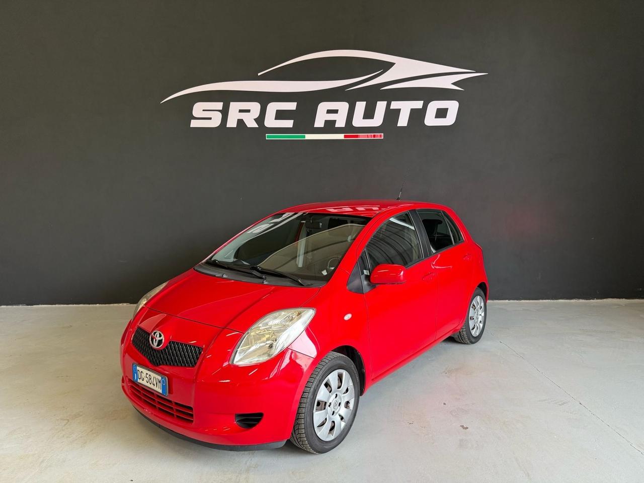 Toyota Yaris 1.0 5 porte Sol