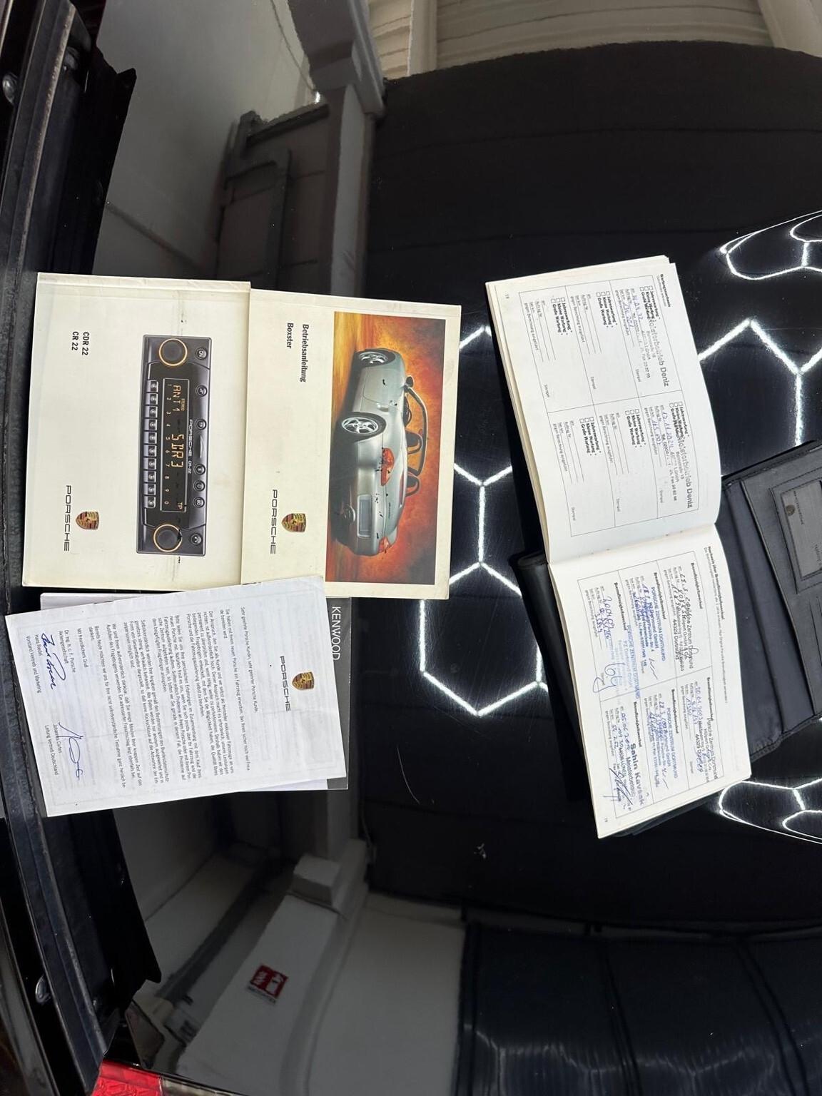 Porsche Boxster 2.5i 24V cat