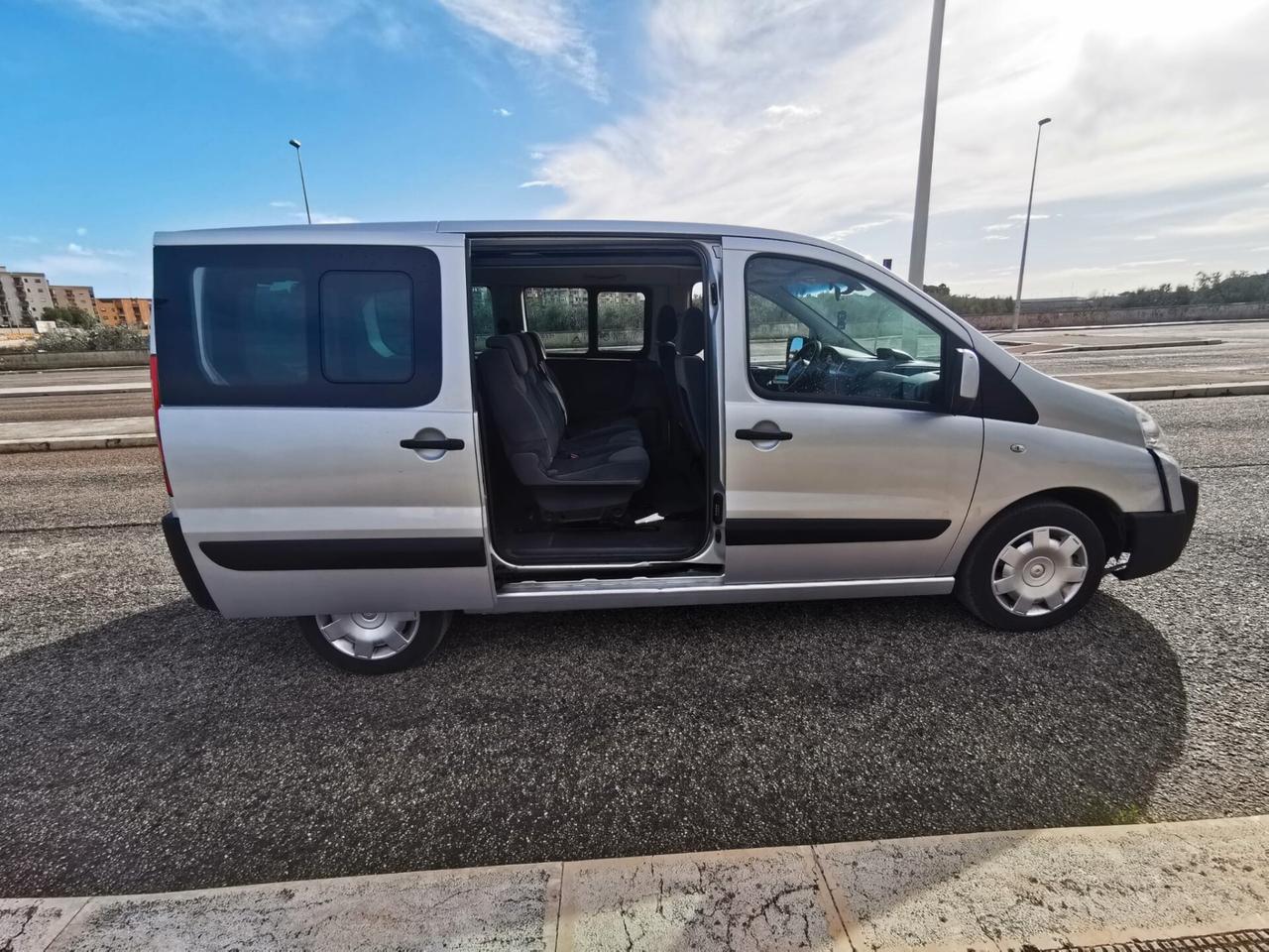 Peugeot Expert 2.0 HDi 125CV PL-TN 12Q Vetrato