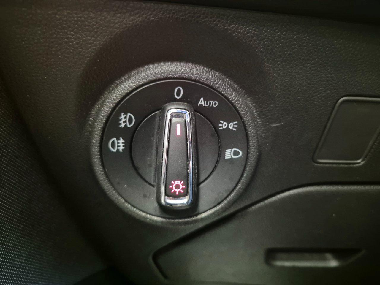 Seat Leon ST 1.6 tdi Style 115cv dsg - UNIPROPRIETATIO - NEOPATENTATI -Acc/Lim - Sens. Post.