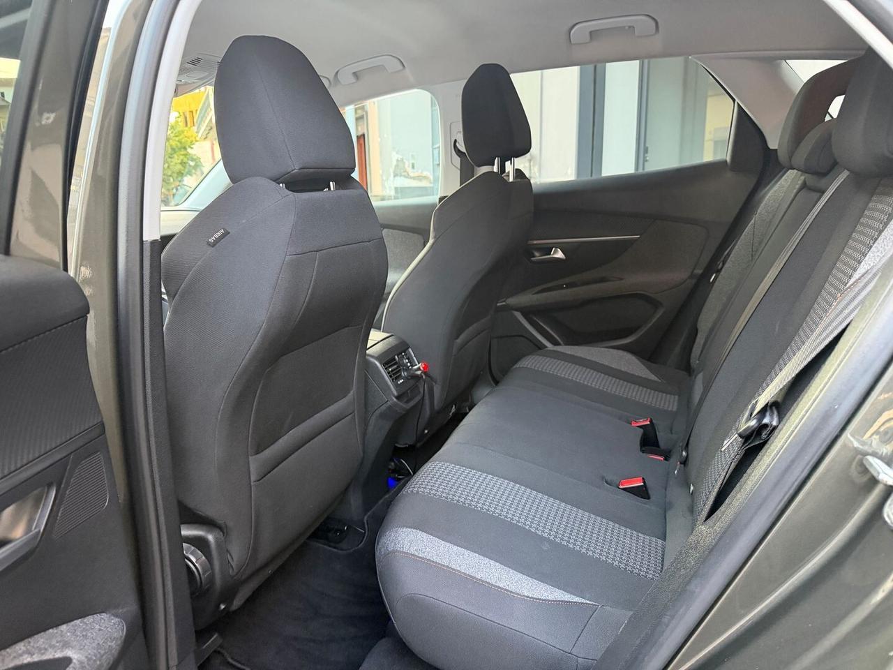 PEUGEOT 3008 1.5 HDI 130 AUTOM ALLURE CERTIFICATA