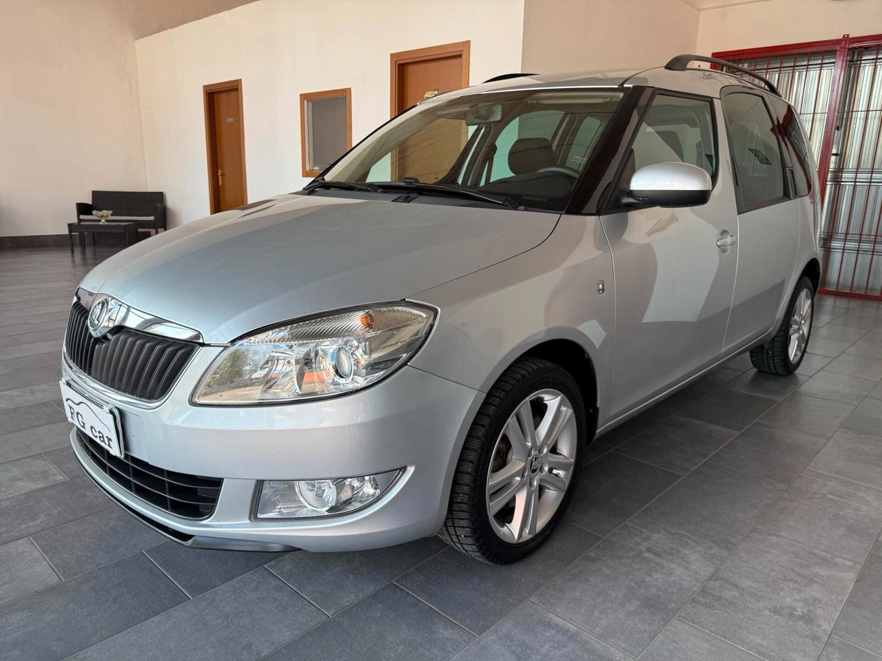 Skoda Roomster 1.6 TDI CR 90CV Noire NEOPATENTATI