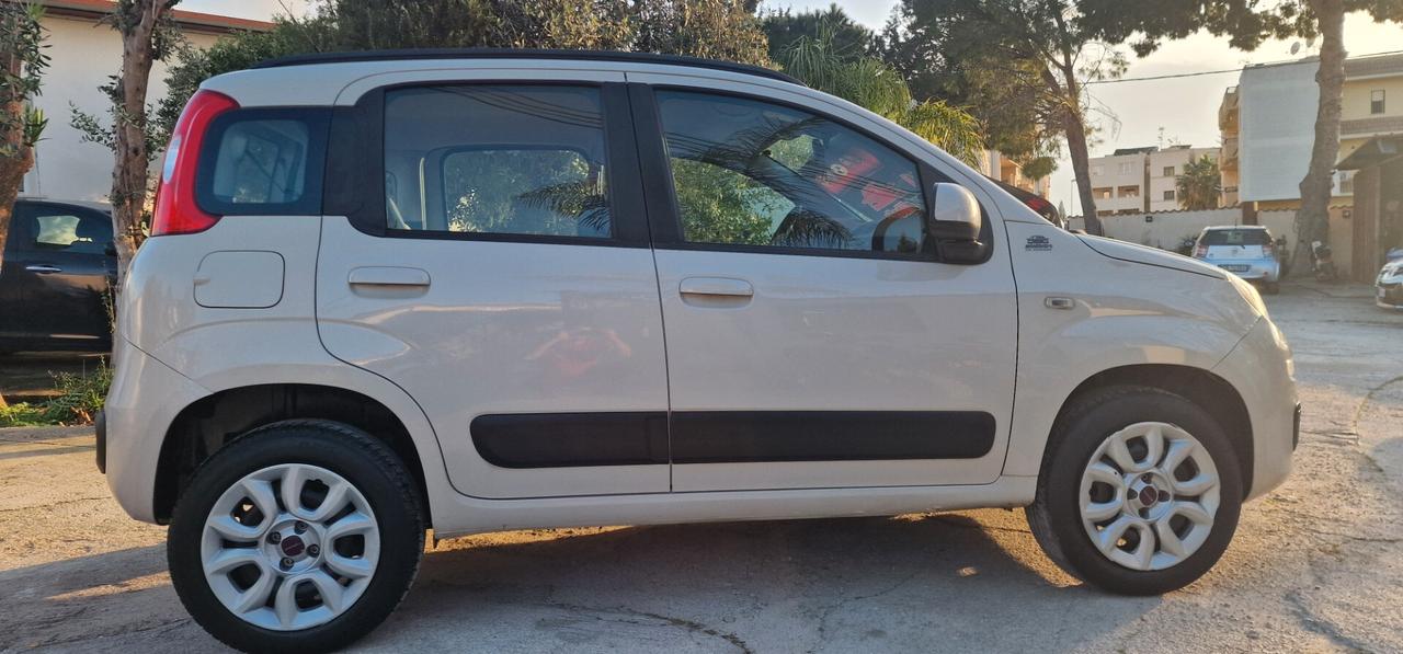 Fiat Panda 0.9 TwinAir Turbo Natural Power Lounge