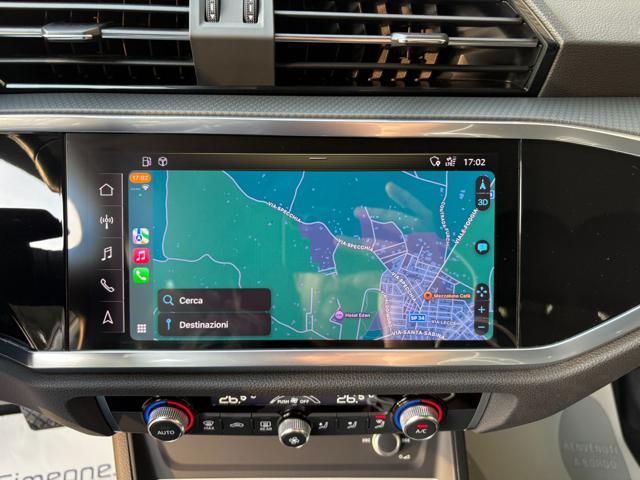 AUDI Q3 35 2.0 TDI S tronic Business COCKPIT