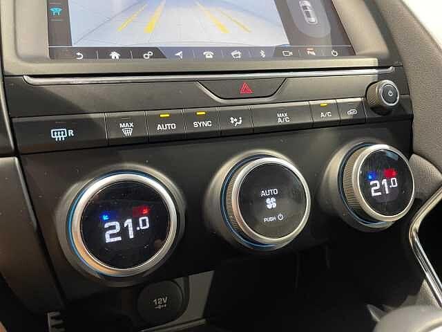 Jaguar E-PACE R-Dynamic S *GANCIO TRAINO*