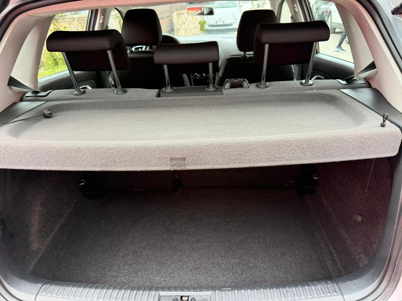 Volkswagen Polo 1.6 TDI 75cv Comfortline - 2009