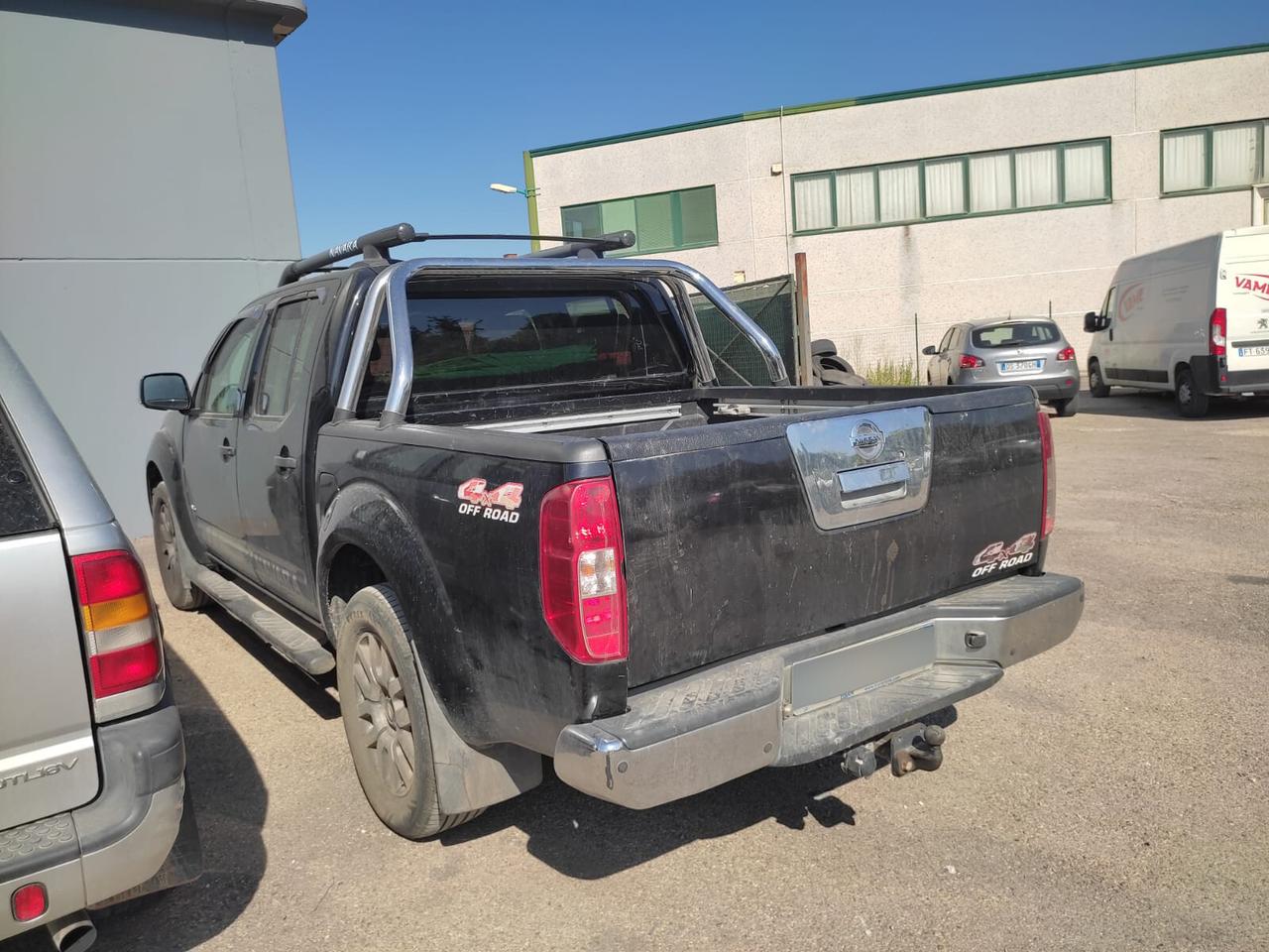 Nissan Navara 3.0 dCi 4 porte Double Cab LE V6