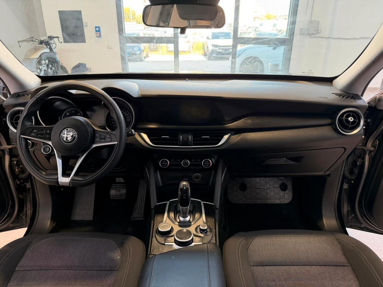 Alfa Romeo Stelvio 2.2 Turbodiesel 160 CV AT8 RWD Business