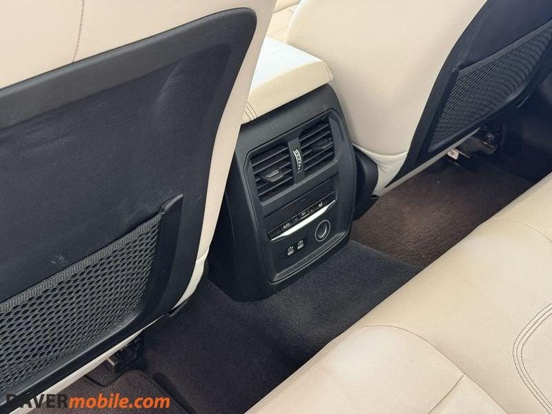 BMW Serie 3 330e Luxury aut.