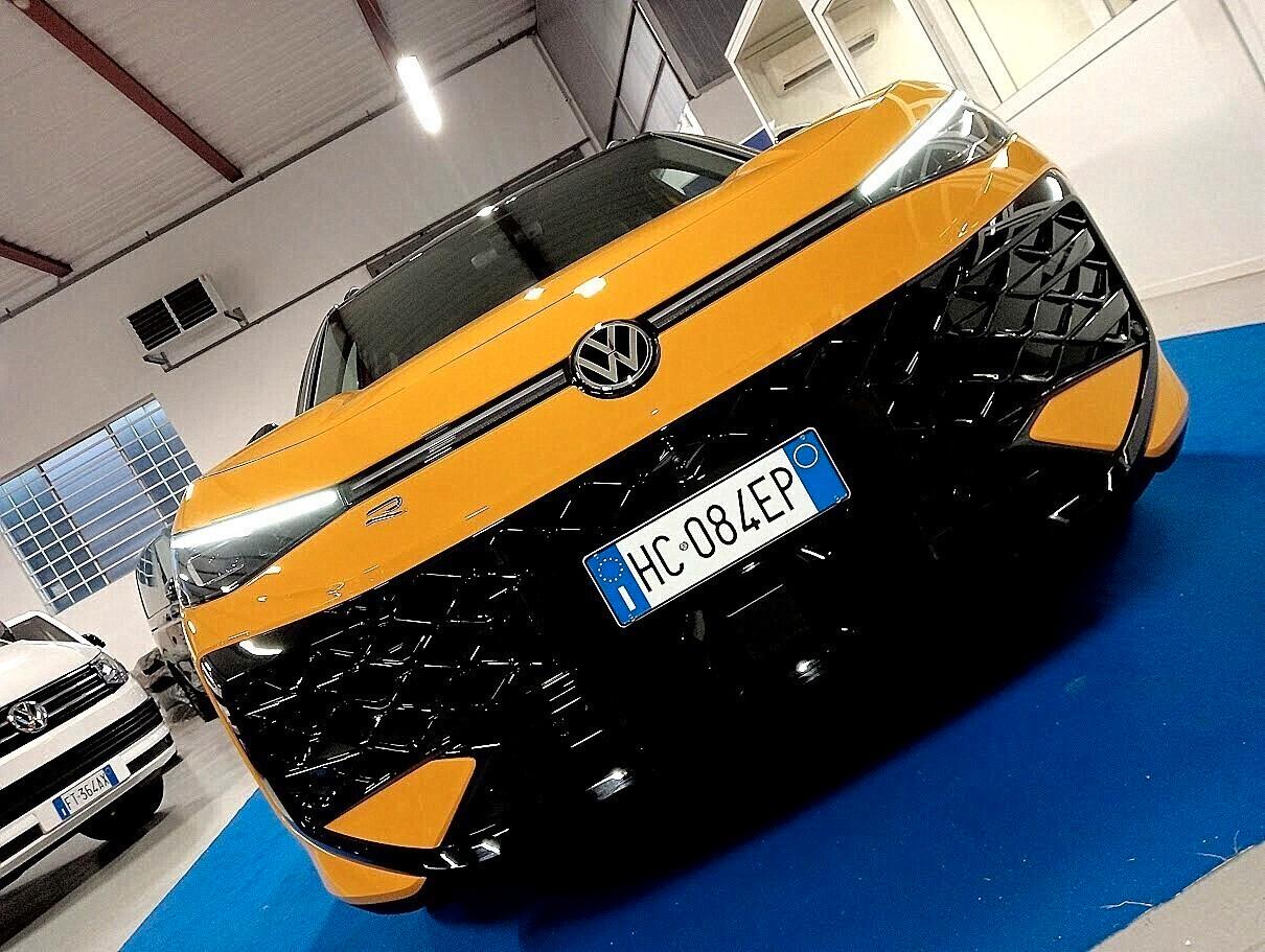 Volkswagen T-Roc 1.5 TSI 150cv RLINE 20" BICOLOR MATRIX PRONTA CONS