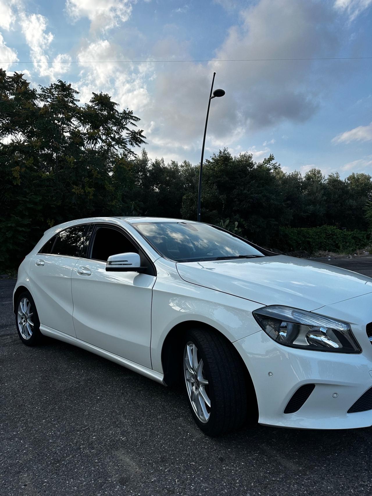 Mercedes-benz A 180 d Business
