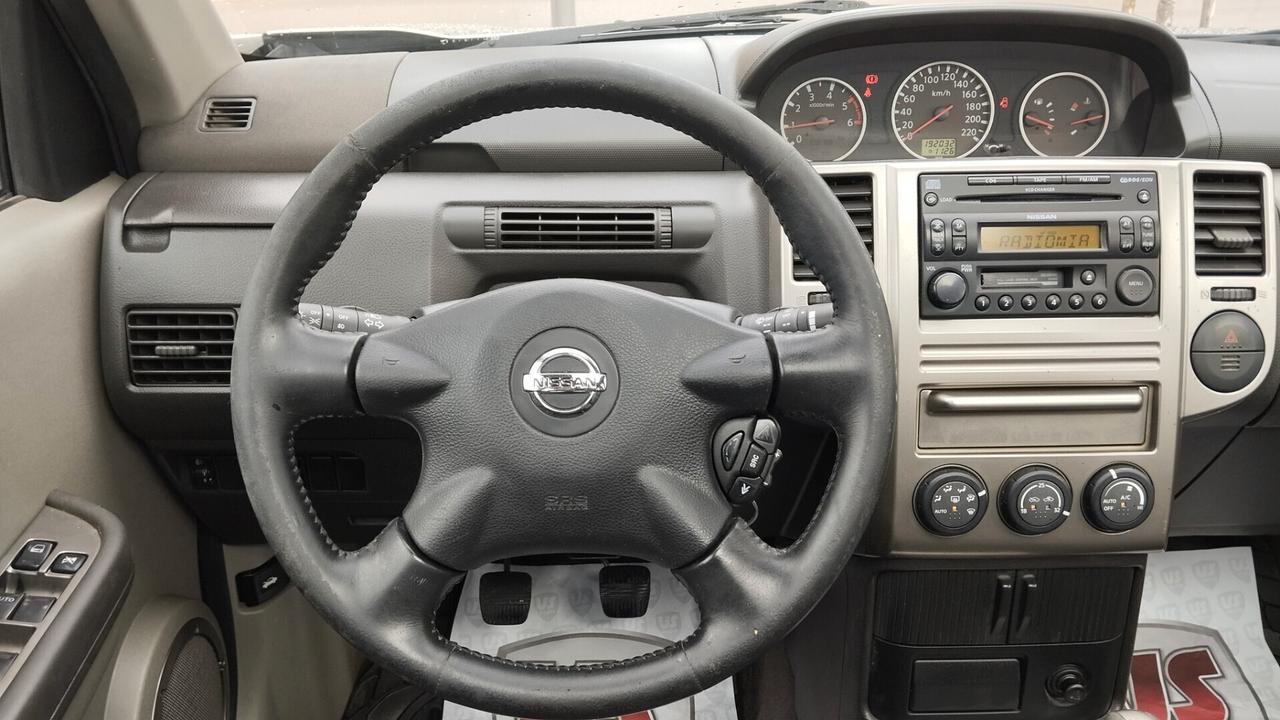 NISSAN X-TRAIL 2.2 TDI 2004