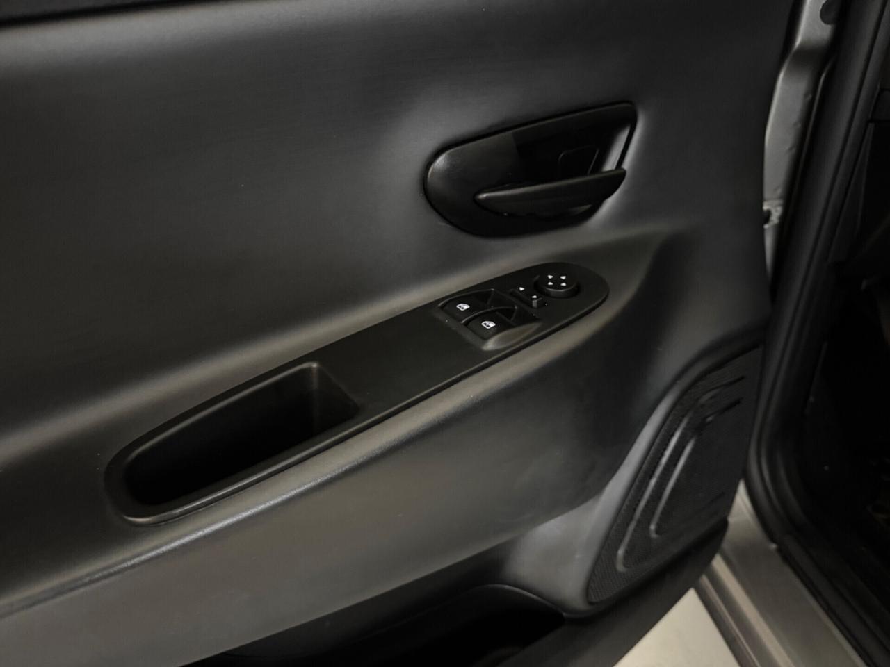 Lancia Ypsilon 1.0 FireFly 5 porte S&S Hybrid Gold