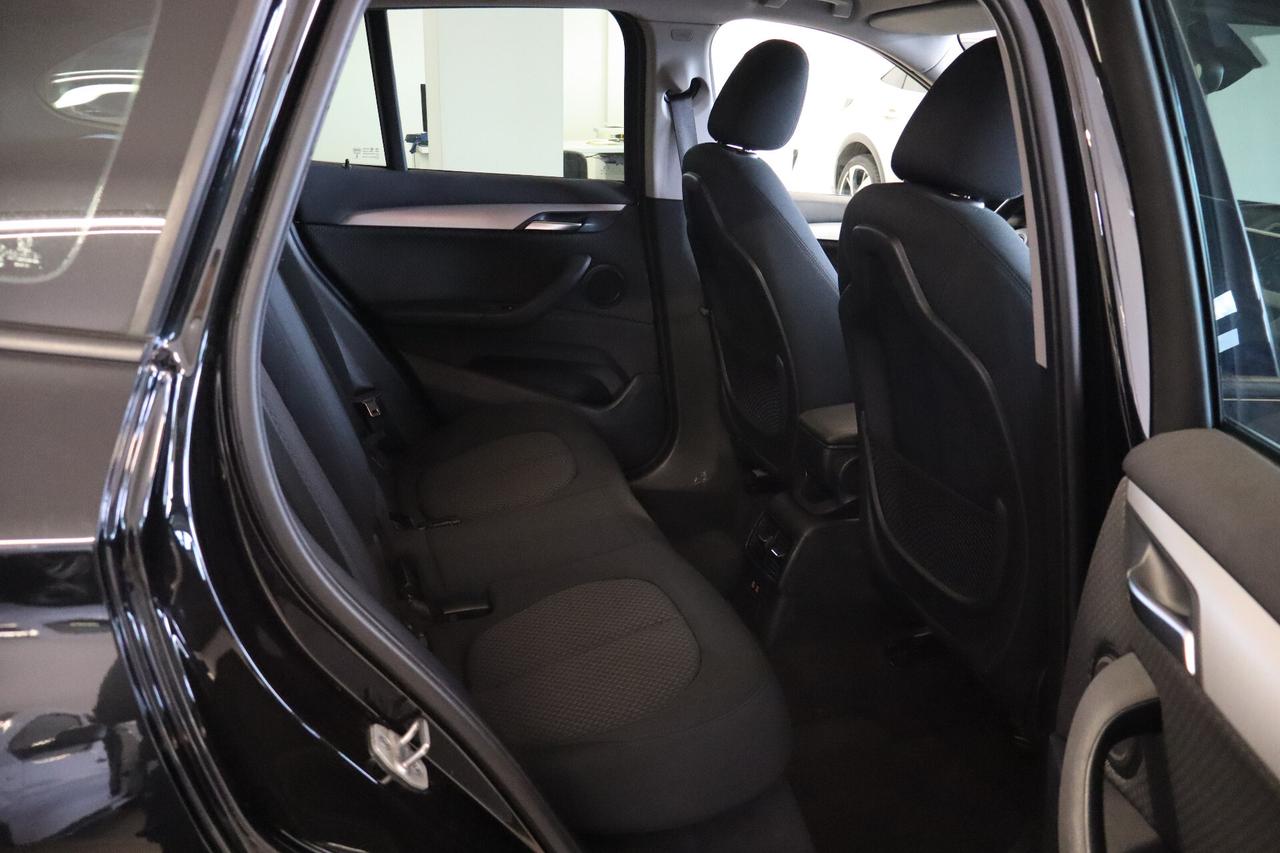 BMW X1 18d xDRIVE ADVANTAGE STEPTRONIC