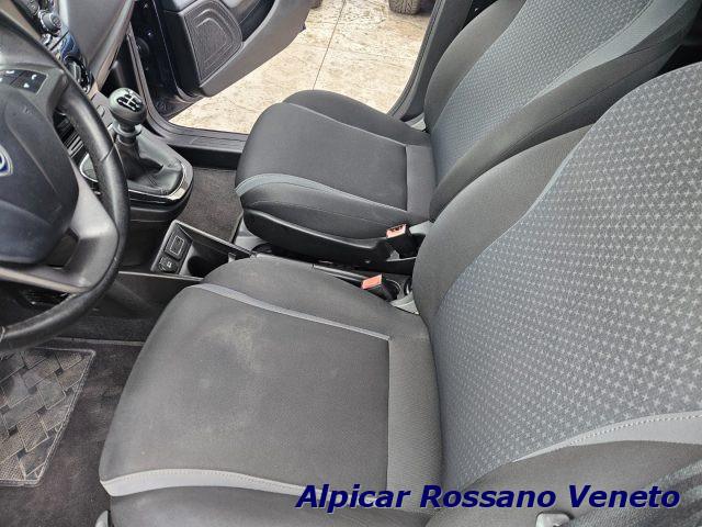 LANCIA Ypsilon 1.2 69 CV 5 porte GPL Ecochic Gold