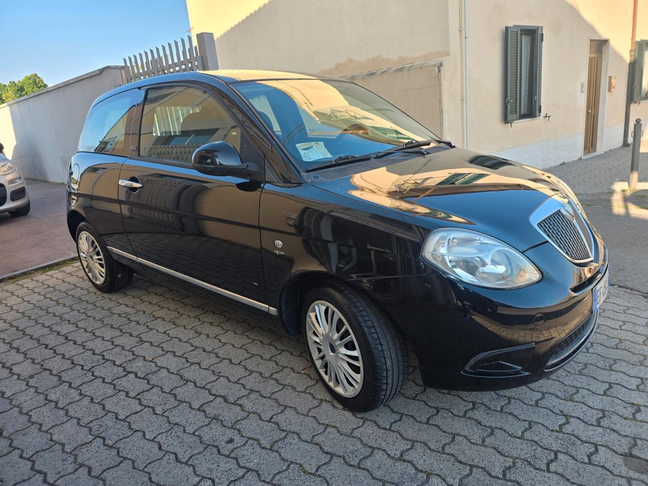 Lancia Ypsilon 1.2 69 CV Argento