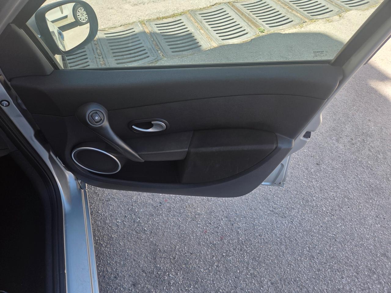 RENAULT CLIO 1.5 DCI 85 CV SOLI KM95000 CERTIFIC NAVIG