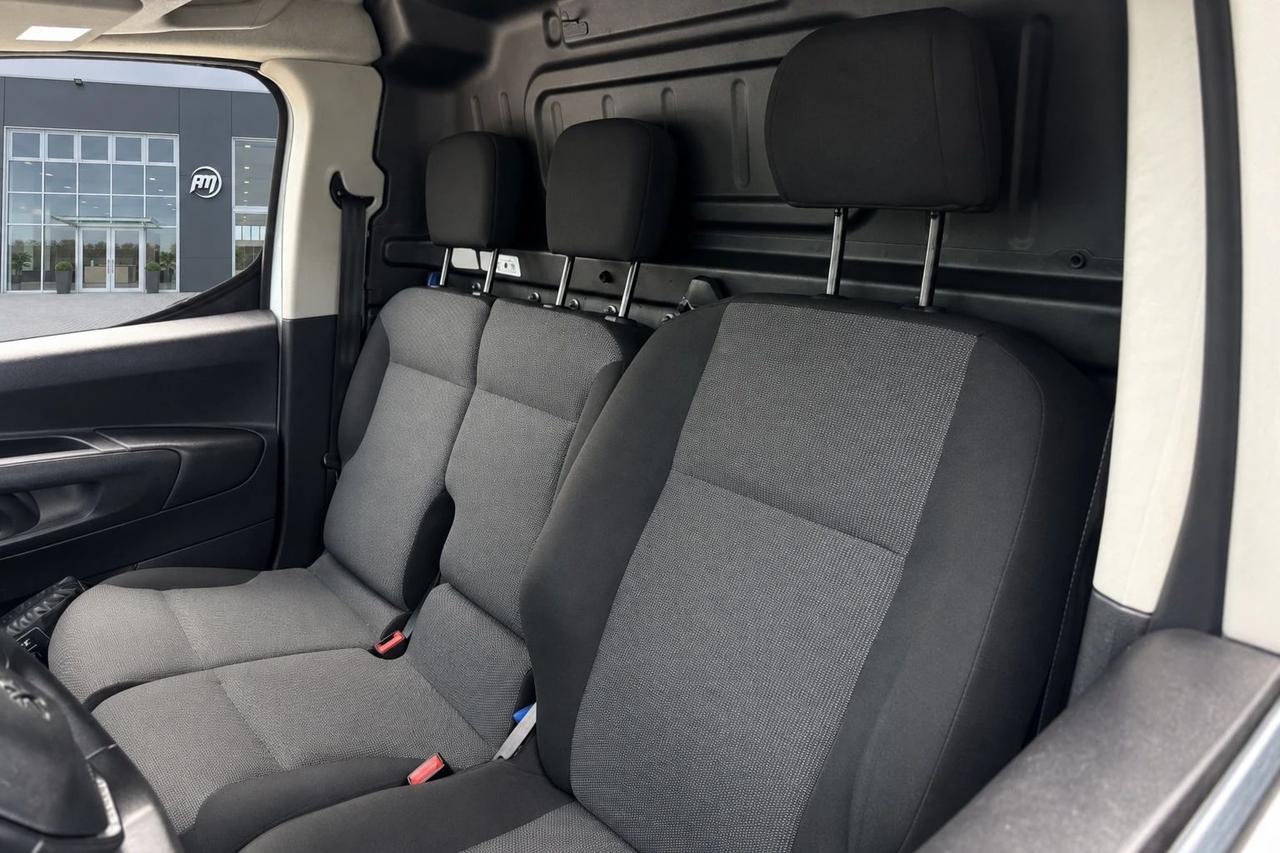 Peugeot Partner 1.5 diesel 3 posti allestito