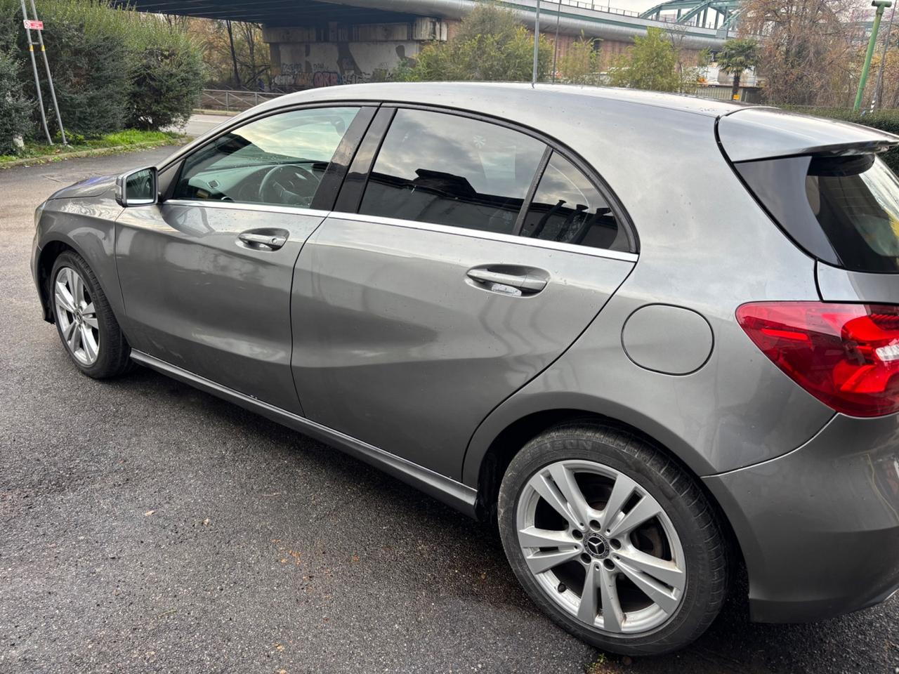 Mercedes-benz A 180 d Automatic Business