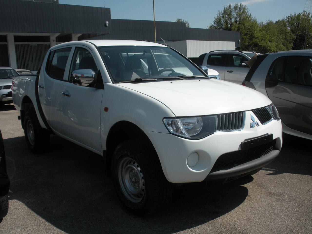 Mitsubishi L200 2.5 DI-D/136CV DC ''SAFARI''