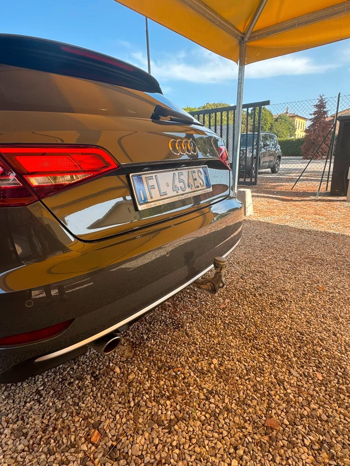 Audi A3 SPB 1.6 TDI Sport GANCIO TRAINO DI SERIE !!
