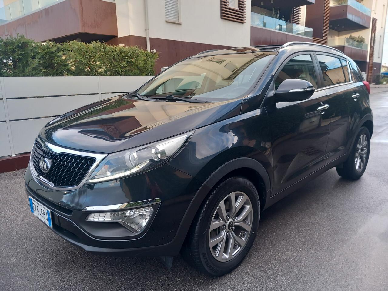 Kia Sportage 1.7 CRDI VGT 2WD high tech tua a € 199 mese