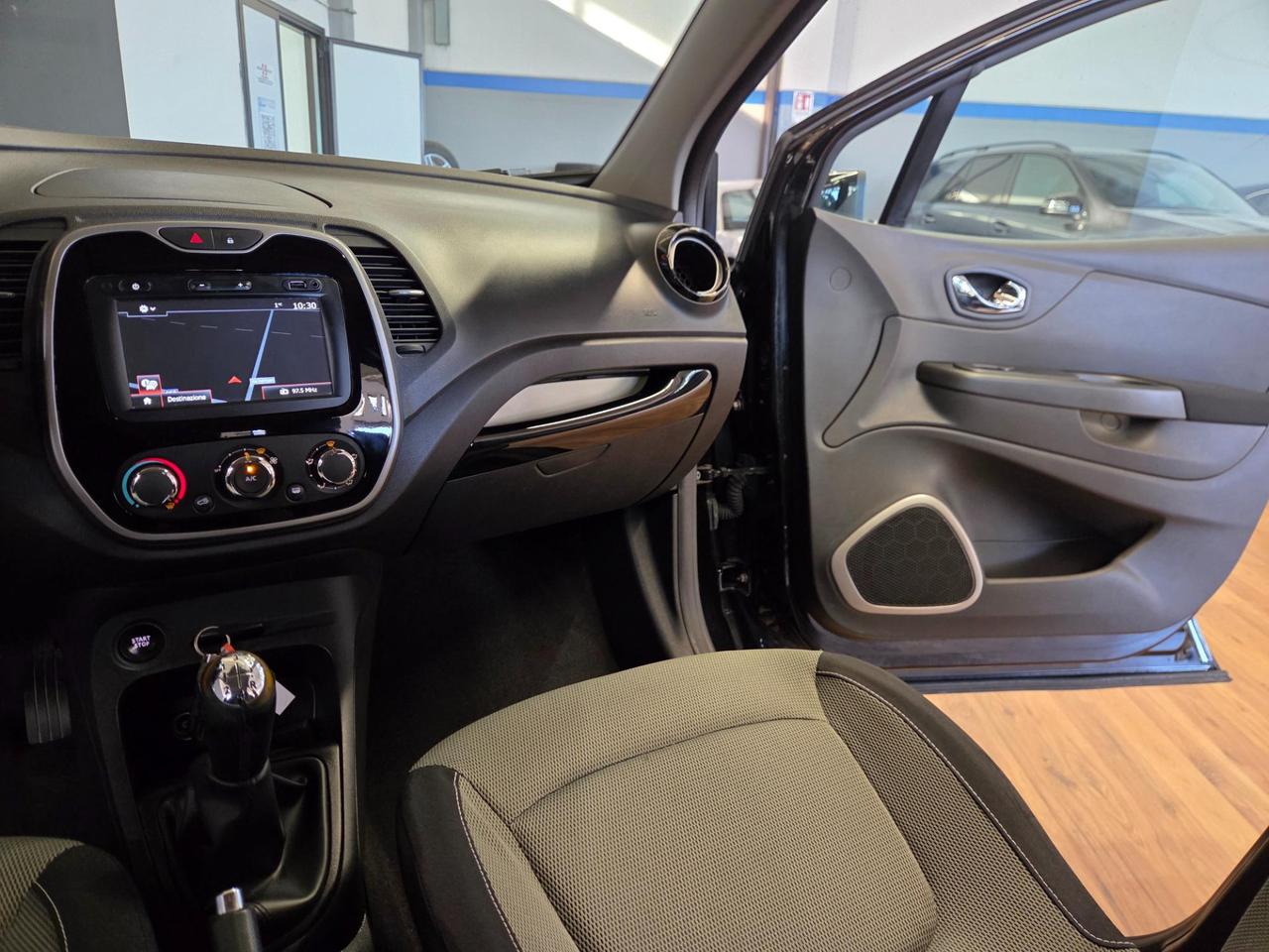 Renault Captur 0.9 tce Intens (energy r-link) 90cv E6