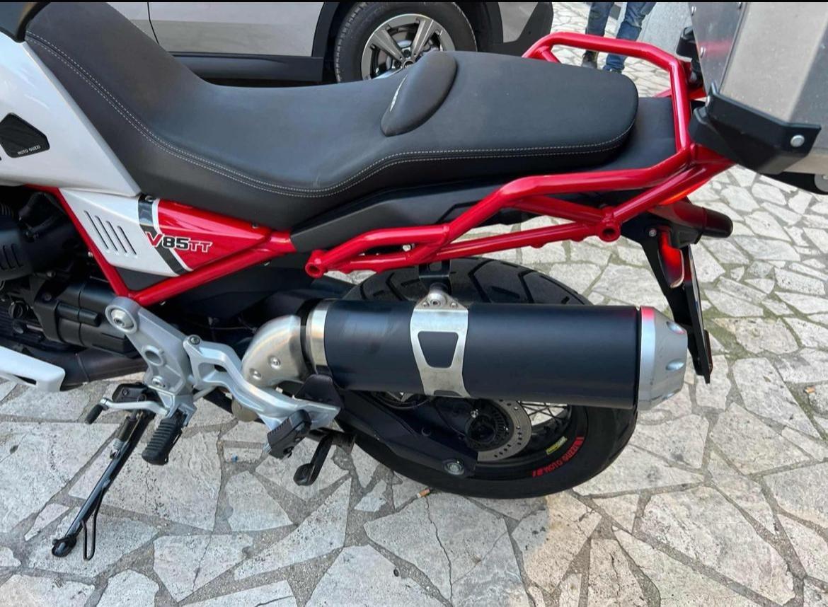Moto Guzzi V85 TT v85 tt
