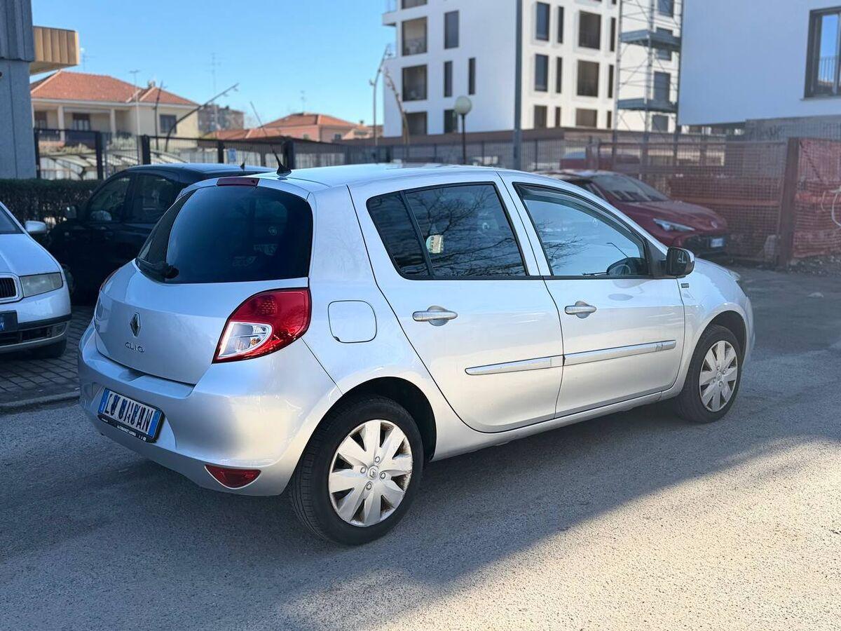 Renault Clio 1.2 16v Live! 5p