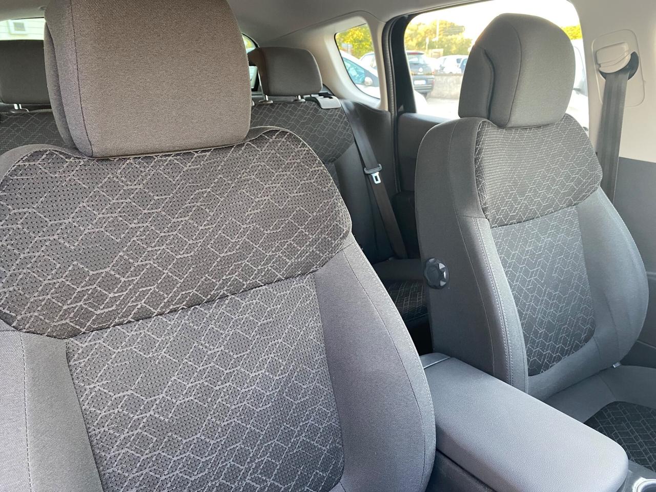 Peugeot 3008 1.6 HDi 115CV Active