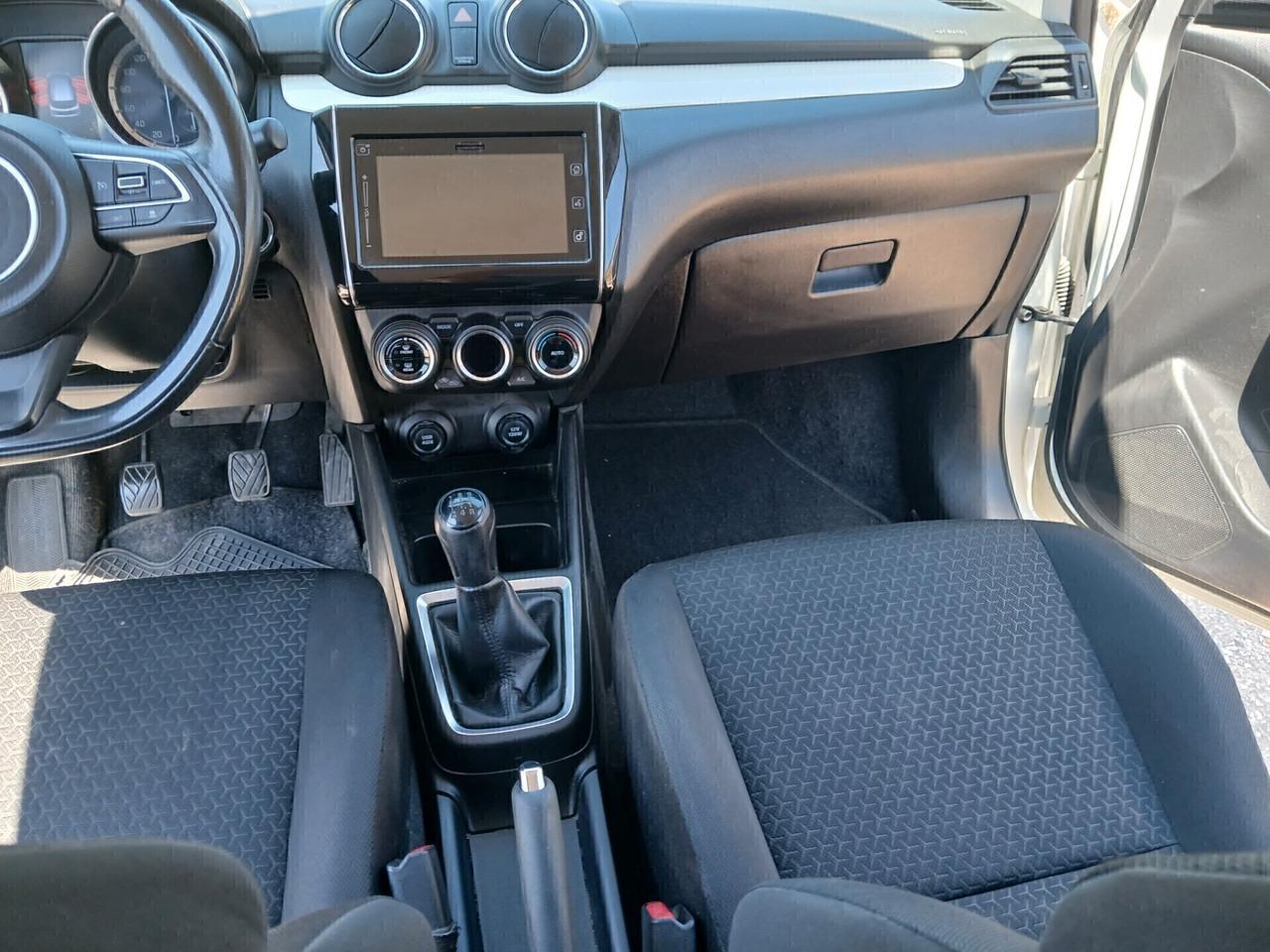 Suzuki Swift 1.2 Hybrid Top