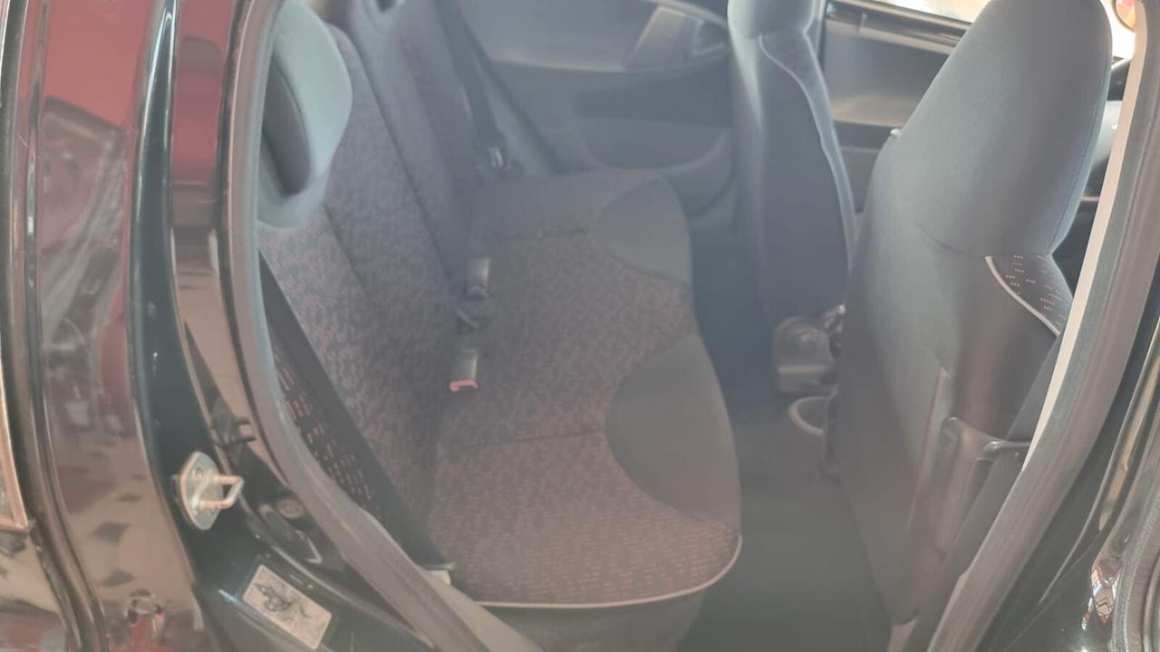 Peugeot 107 1.0 68CV 5p. Allure