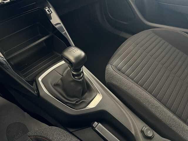 Peugeot 2008 1.2 PureTech 100 CV Active