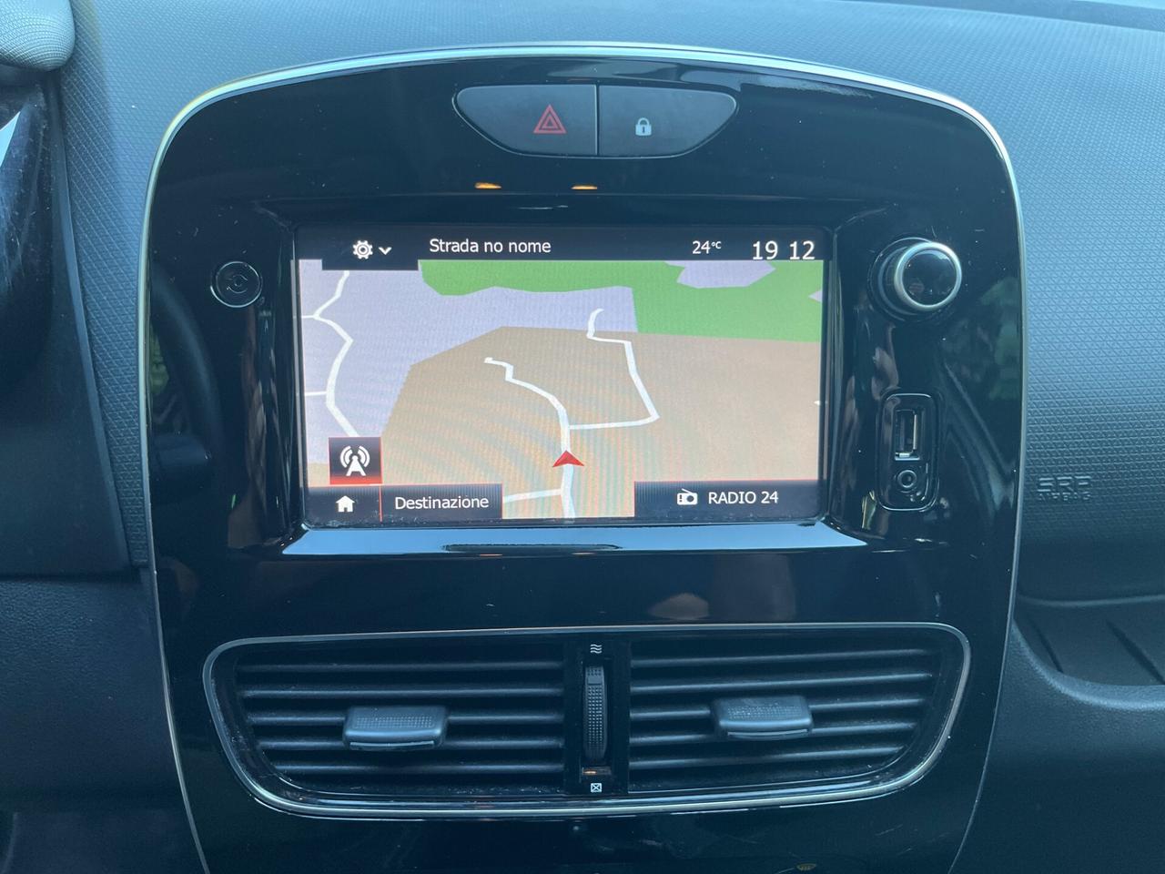 RENAULT CLIO FINE 2018 FULL OPTIONAL A.F.F.A.R.E