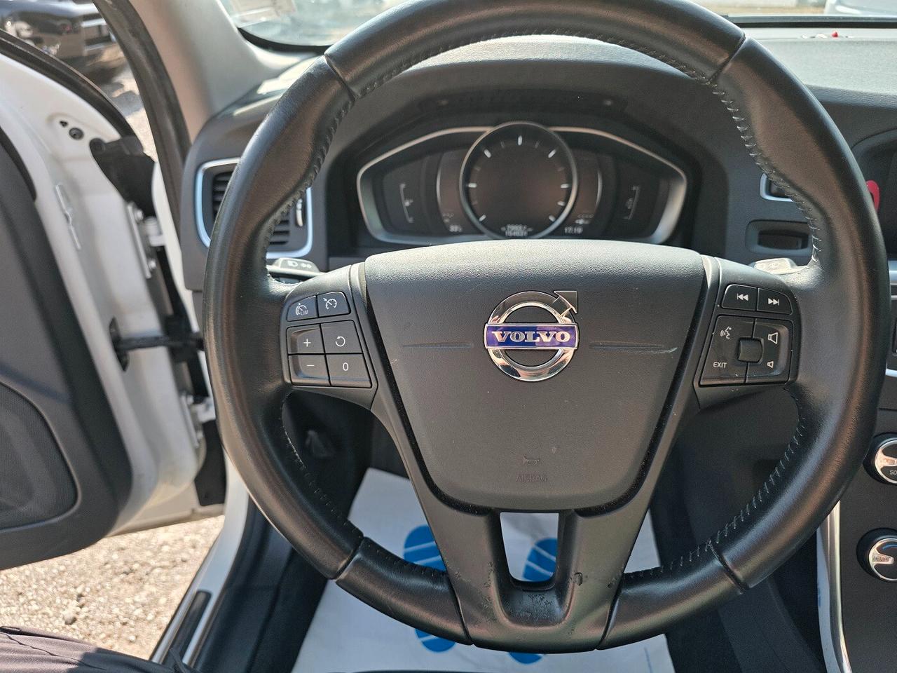 Volvo V60 D2 NEOPATENTATI