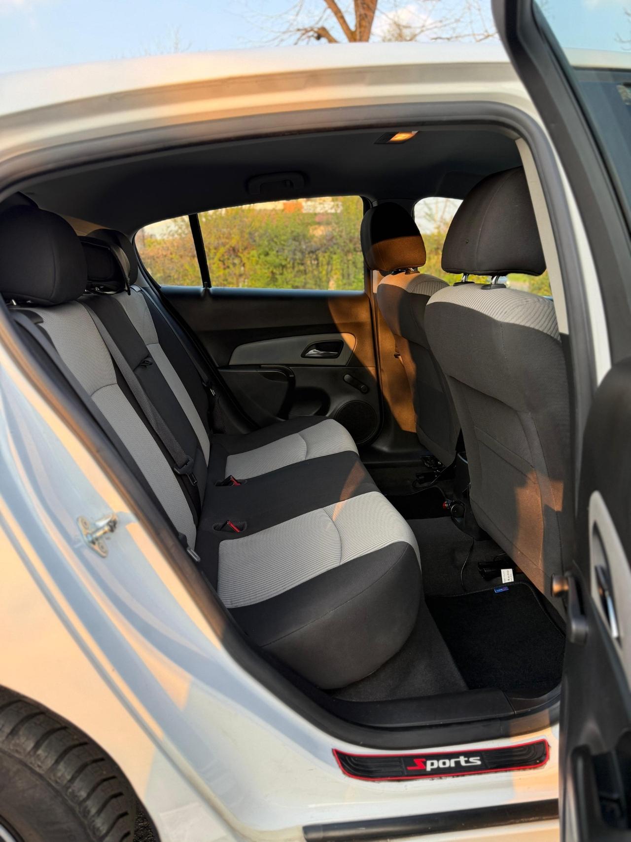 Chevrolet Cruze 1.6 5 porte LS