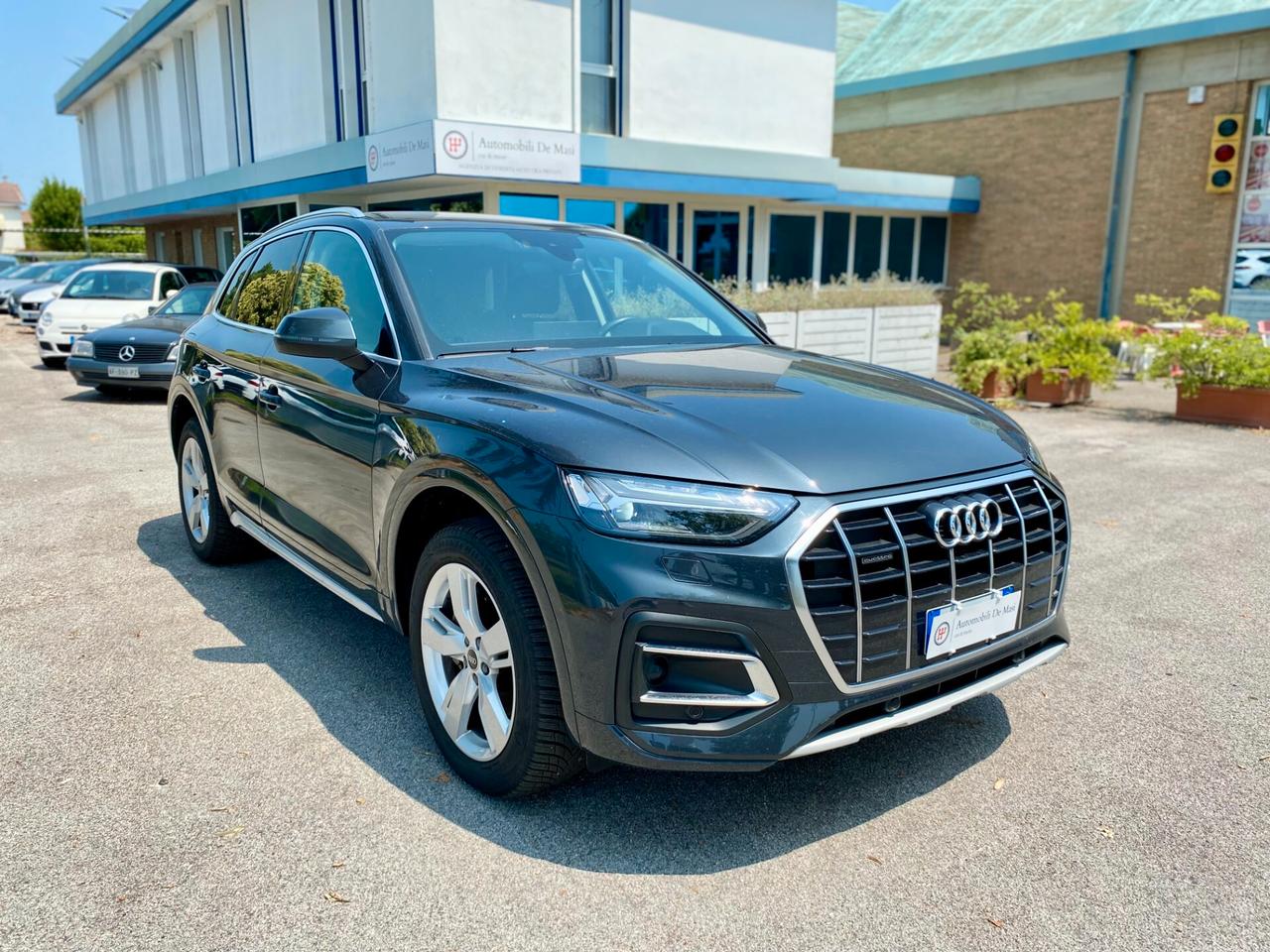 Audi Q5 40 2.0 tdi mhev 12V quattro s-tronic 204cv FARI MATRIX