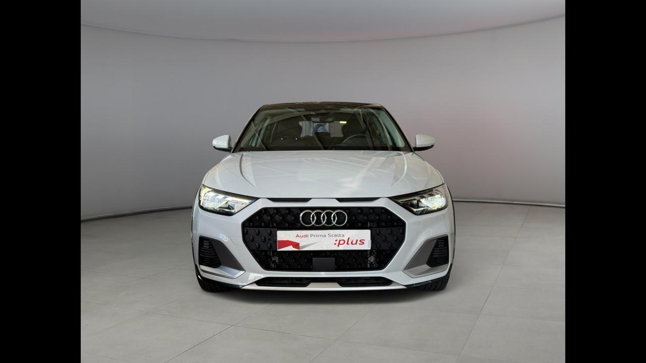 AUDI A1 II 2022 allstreet - A1 allstreet 30 1.0 tfsi Admired 110c